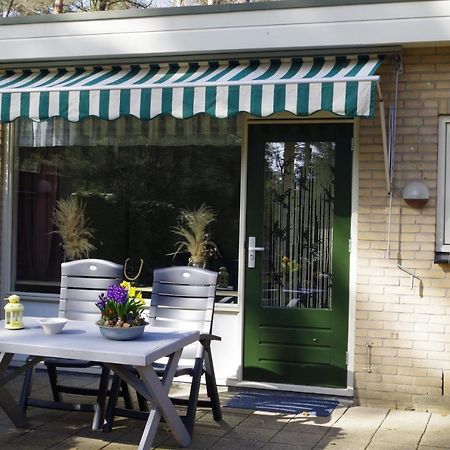אוטרלו Geschakelde Bungalow Op De Veluwe "De Eekhoorn" מראה חיצוני תמונה