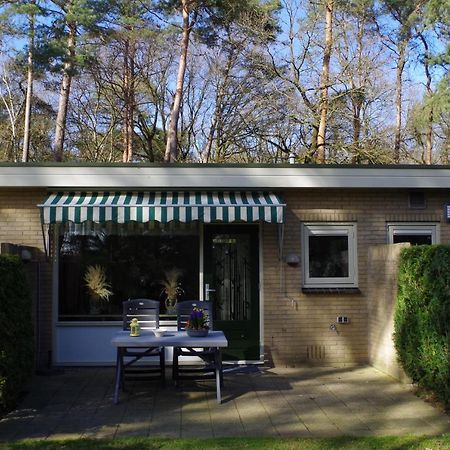 אוטרלו Geschakelde Bungalow Op De Veluwe "De Eekhoorn" מראה חיצוני תמונה